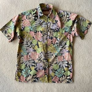 Tori Richard aloha shirt size small